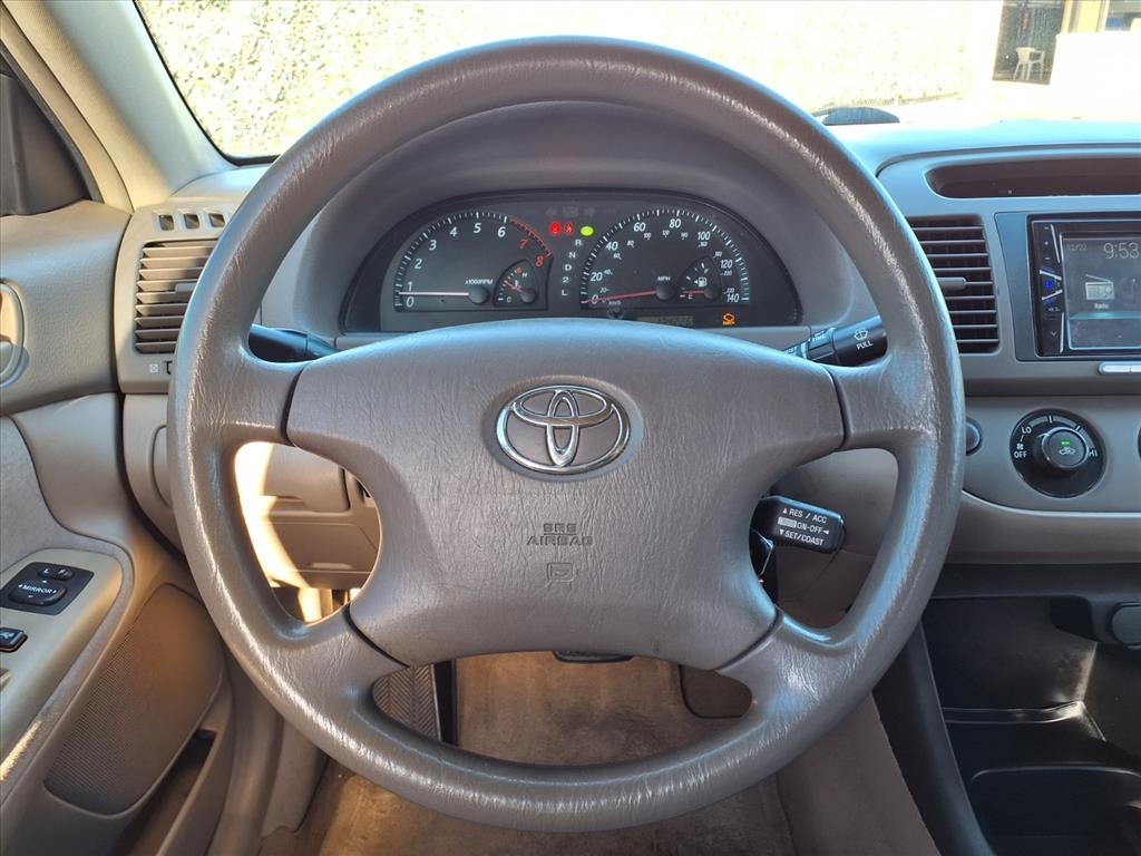 Toyota Camry  2004