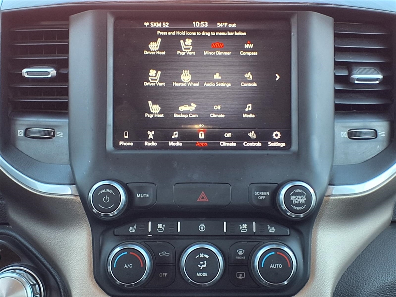 RAM 1500 4WD Crew Cab 149" Laramie 2020