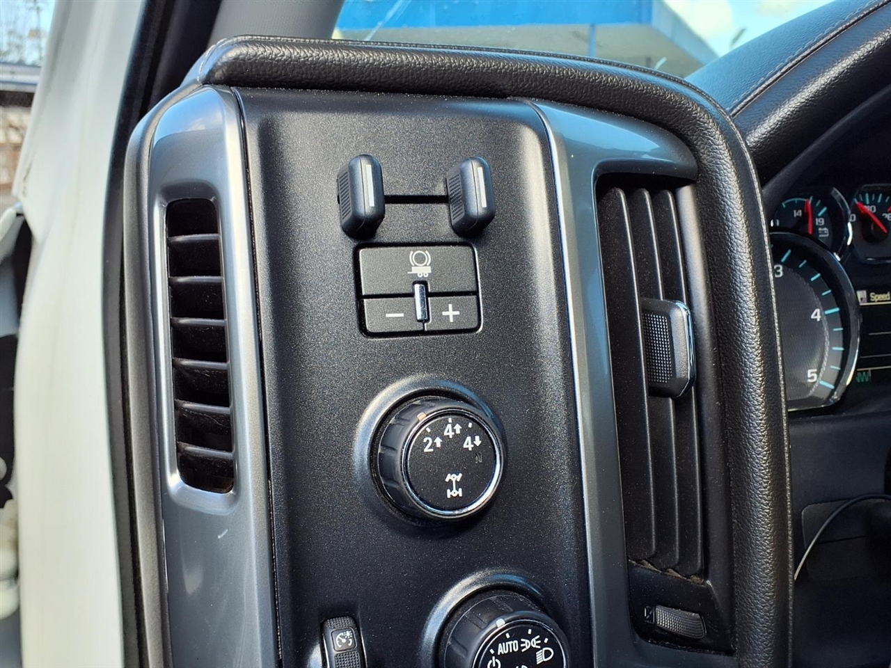 Chevrolet Silverado 2500HD  2015