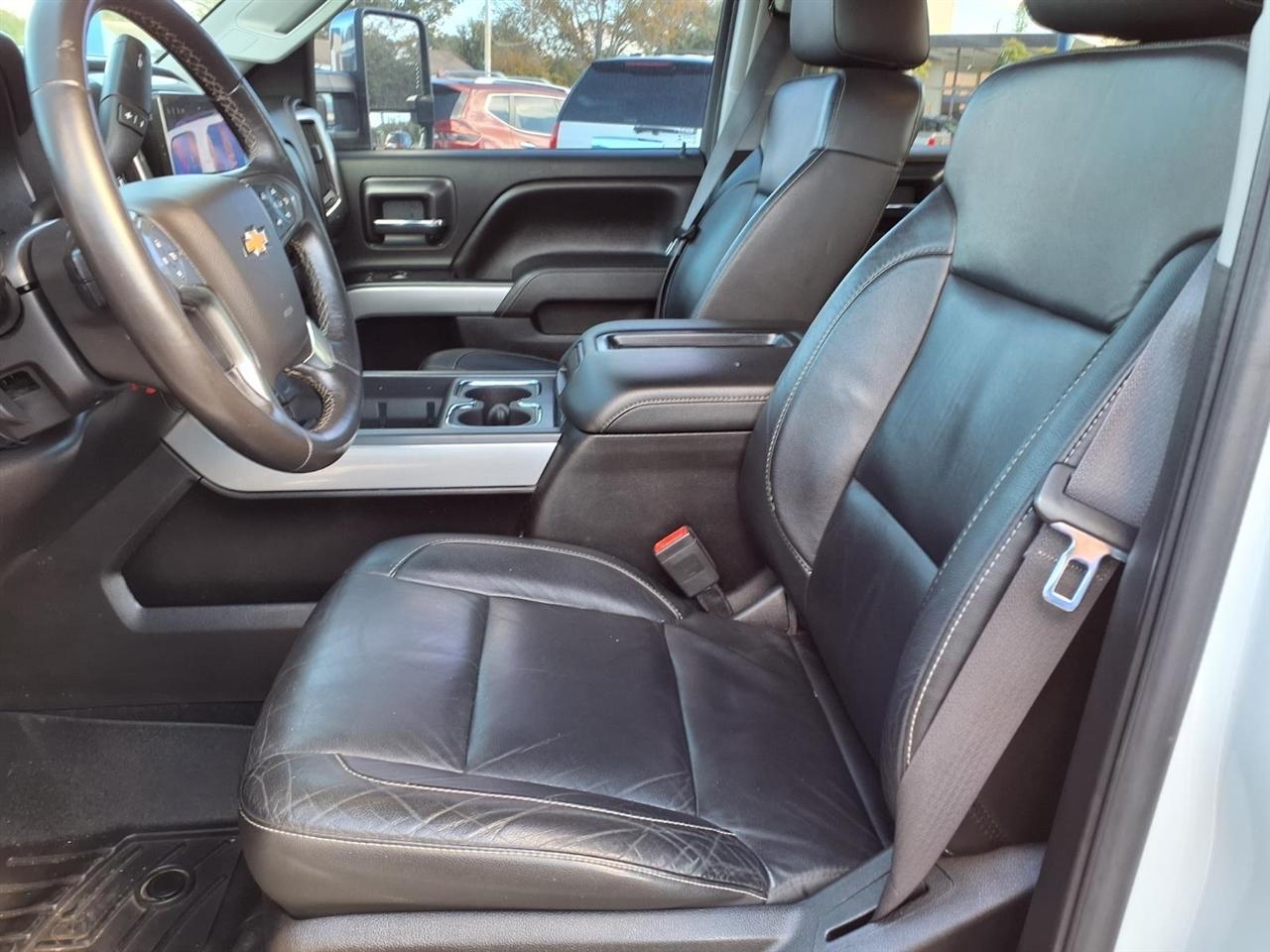 Chevrolet Silverado 2500HD LTZ Crew Cab 4WD 2015