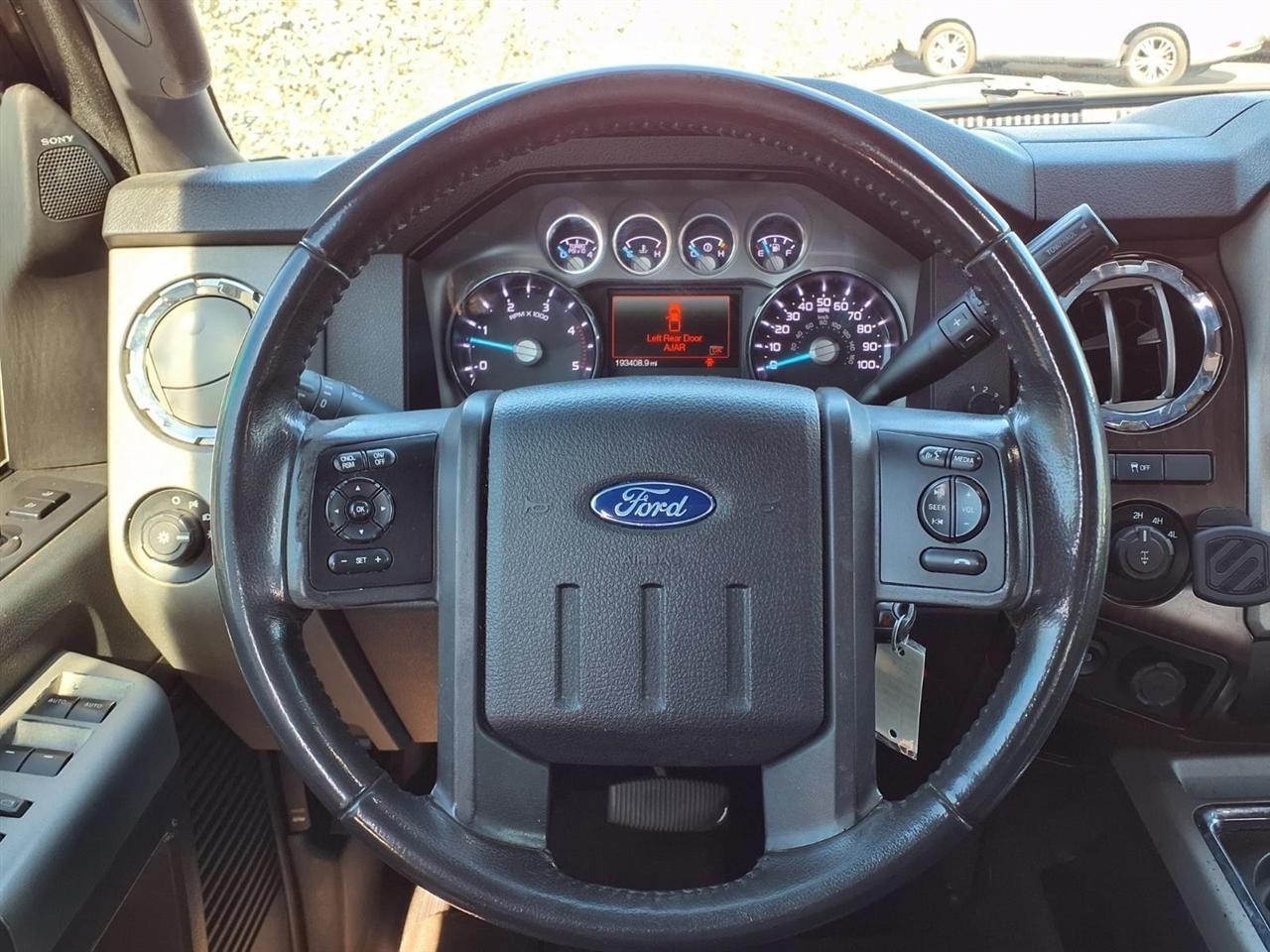 Ford F-250 SD Lariat Crew Cab 4WD 2016