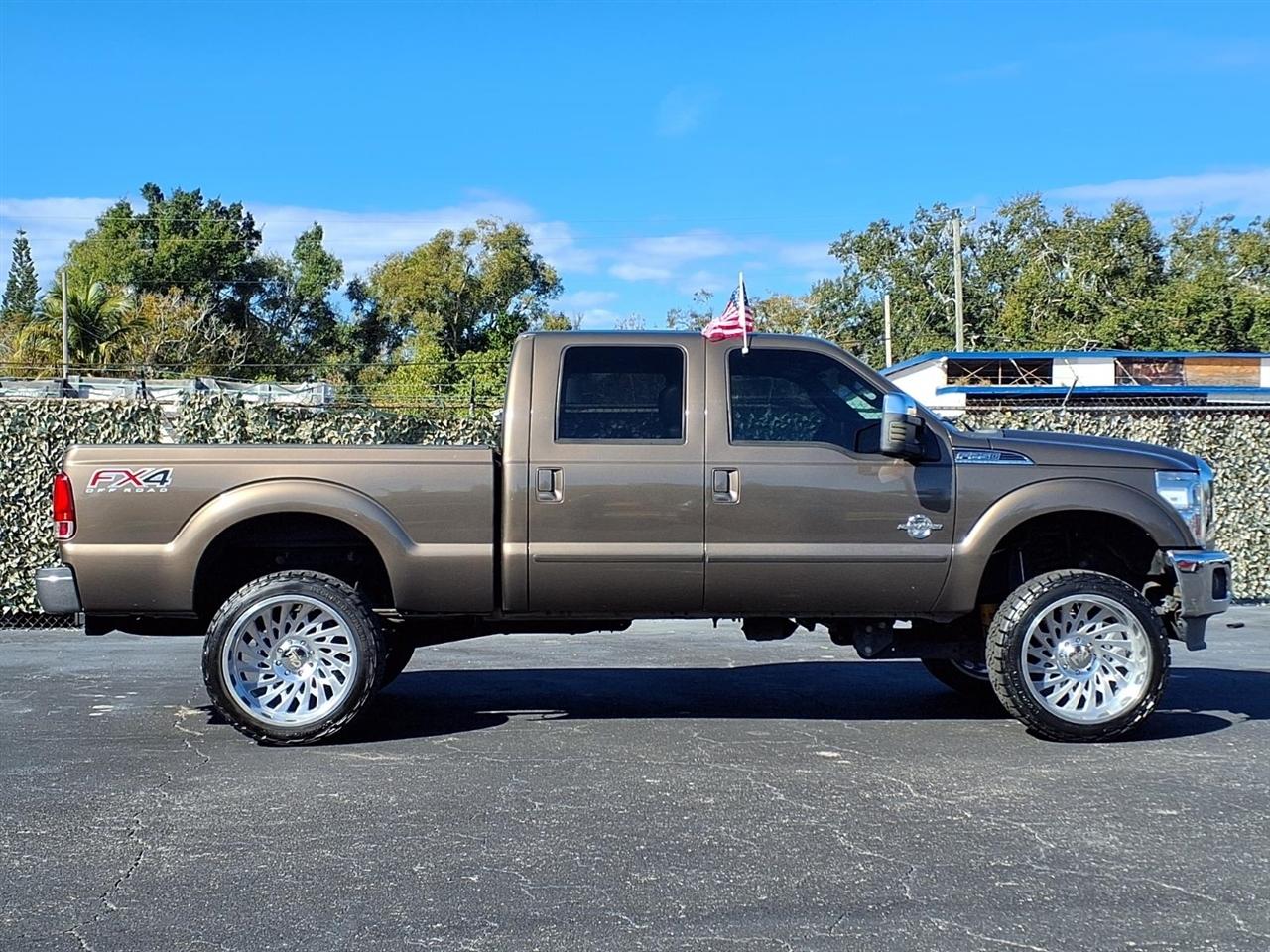 Ford F-250 SD Lariat Crew Cab 4WD 2016