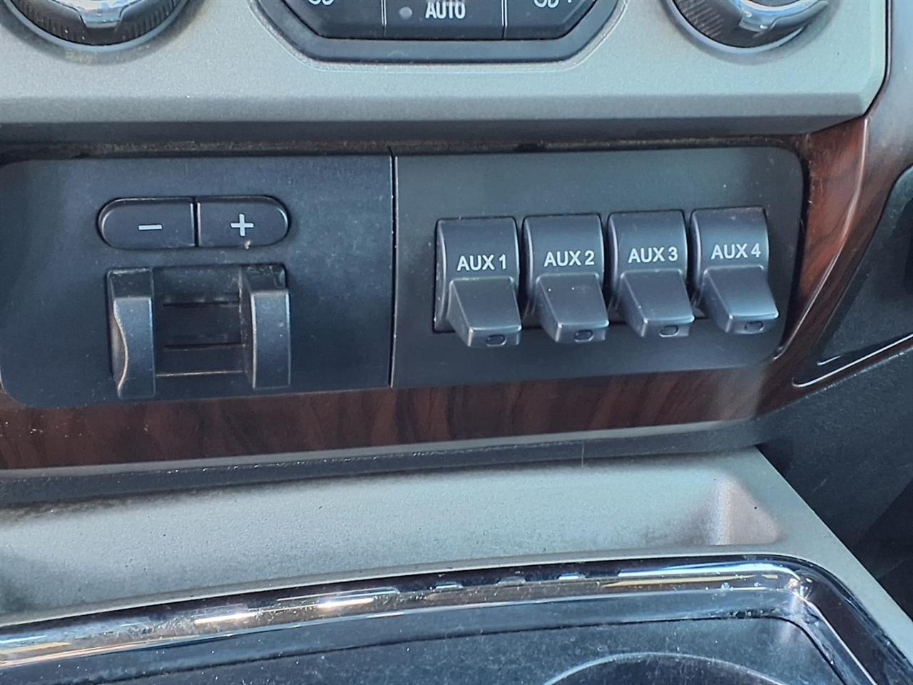 Ford F-250 SD Lariat Crew Cab 4WD 2016