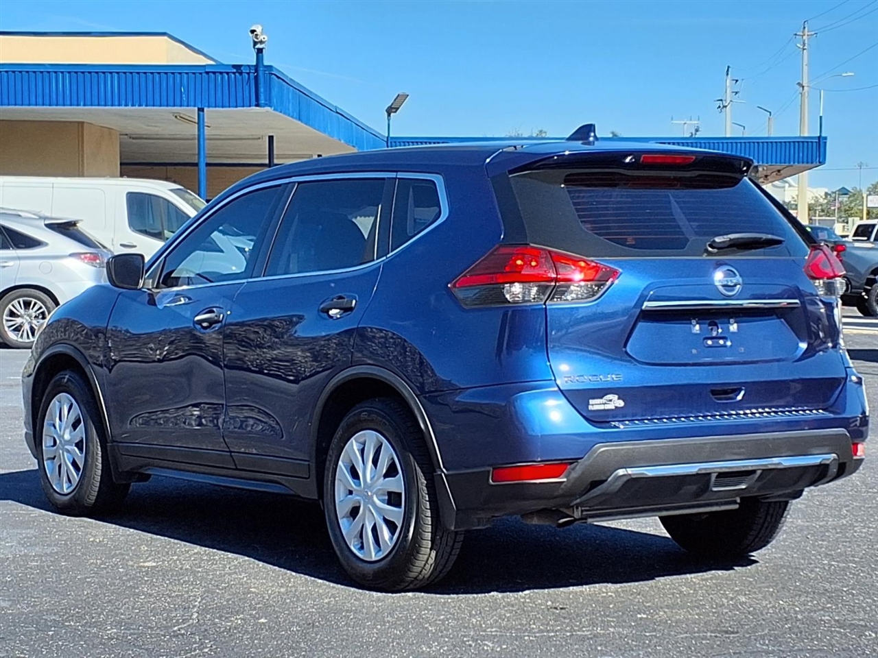 Nissan Rogue FWD 4dr S 2017