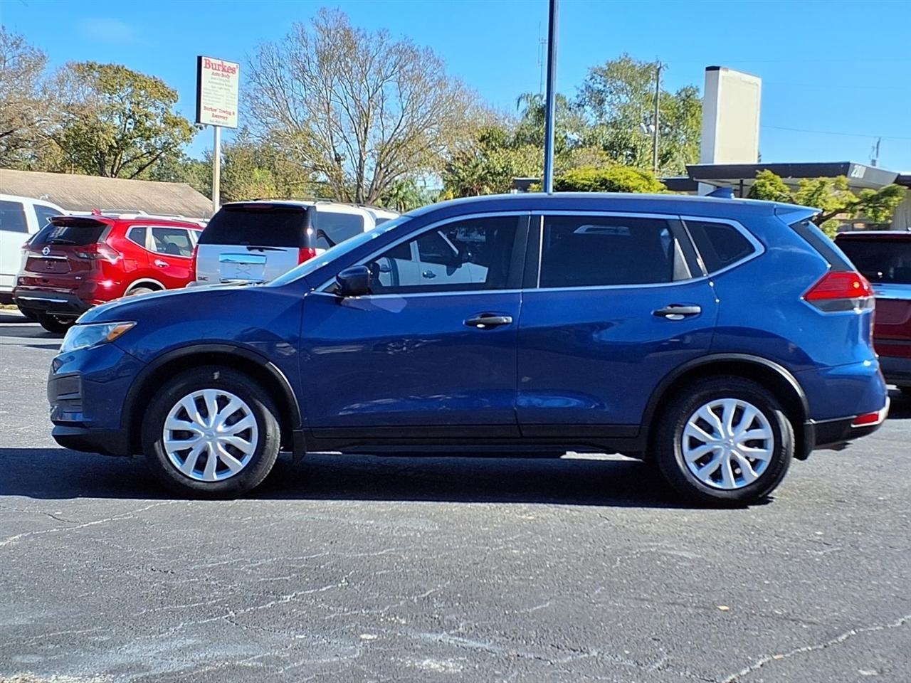 Nissan Rogue FWD 4dr S 2017