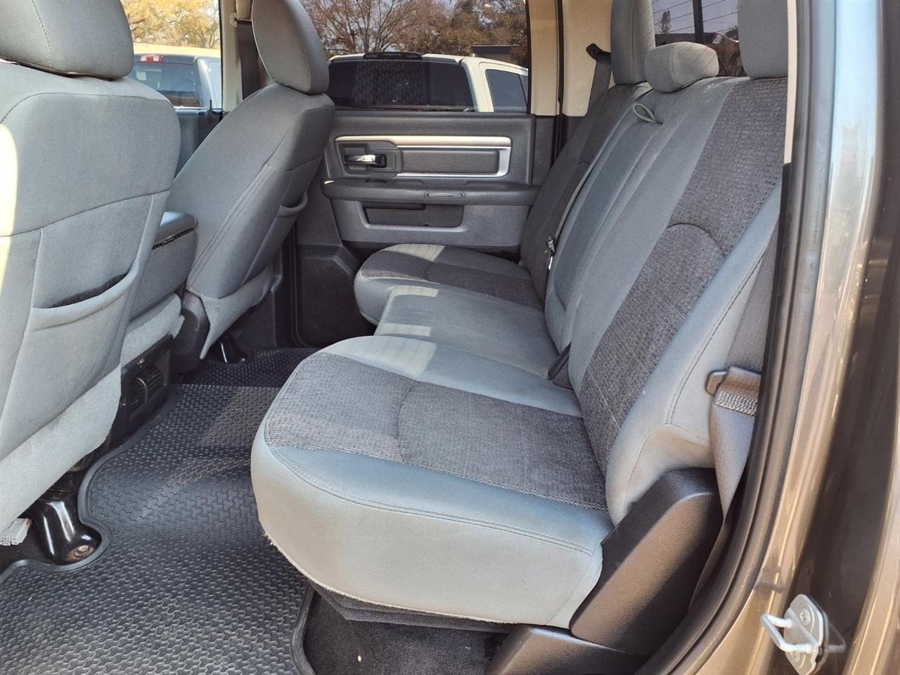 RAM 2500 4WD Crew Cab 169" Big Horn 2015