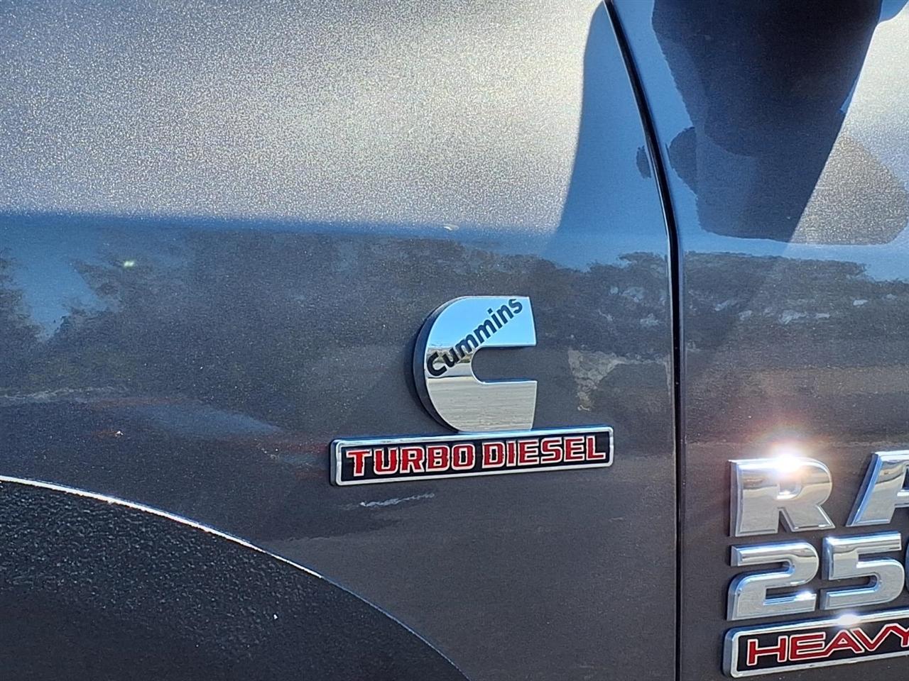 RAM 2500 4WD Crew Cab 169" Big Horn 2015