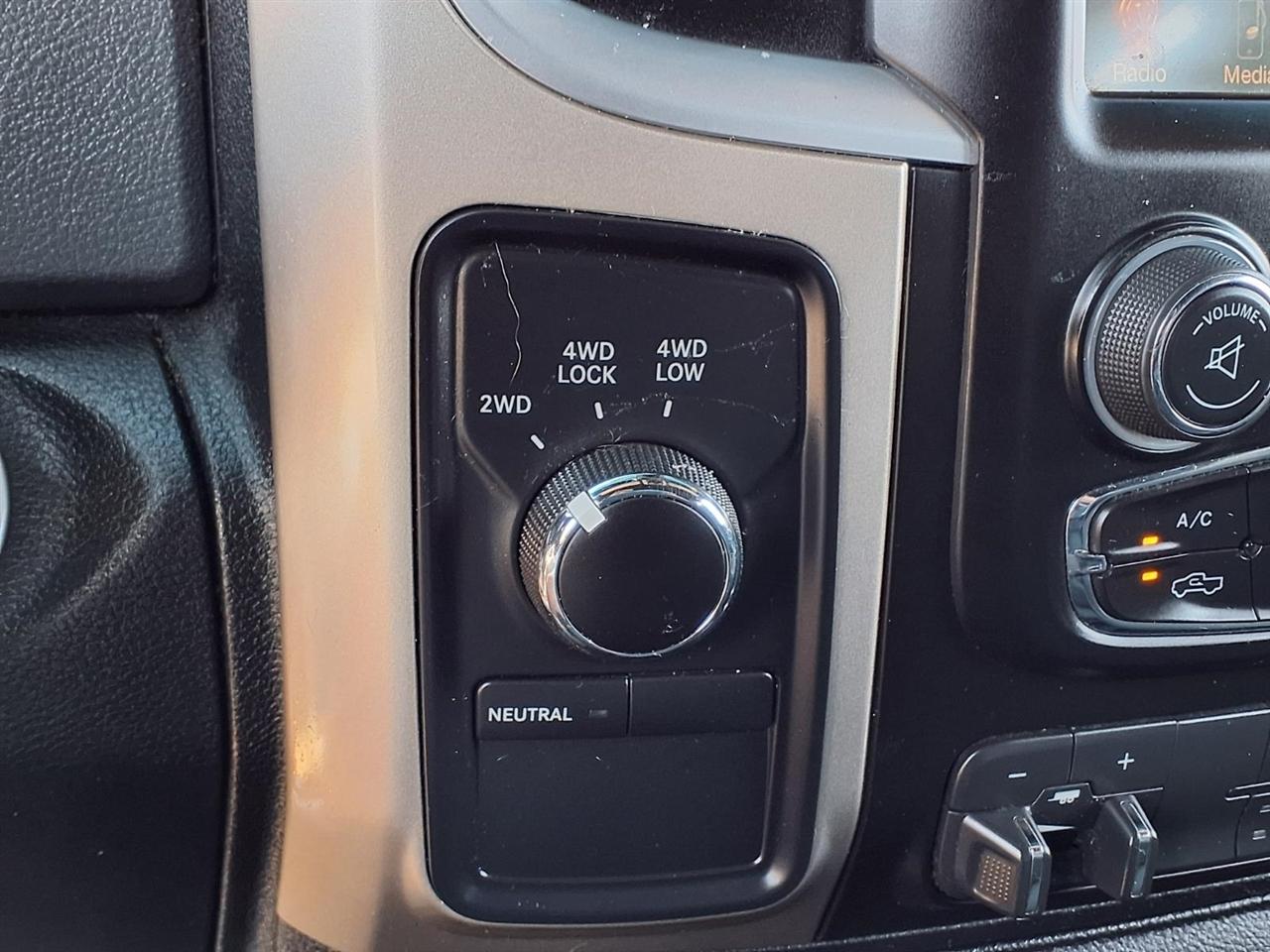 RAM 2500 4WD Crew Cab 169" Big Horn 2015