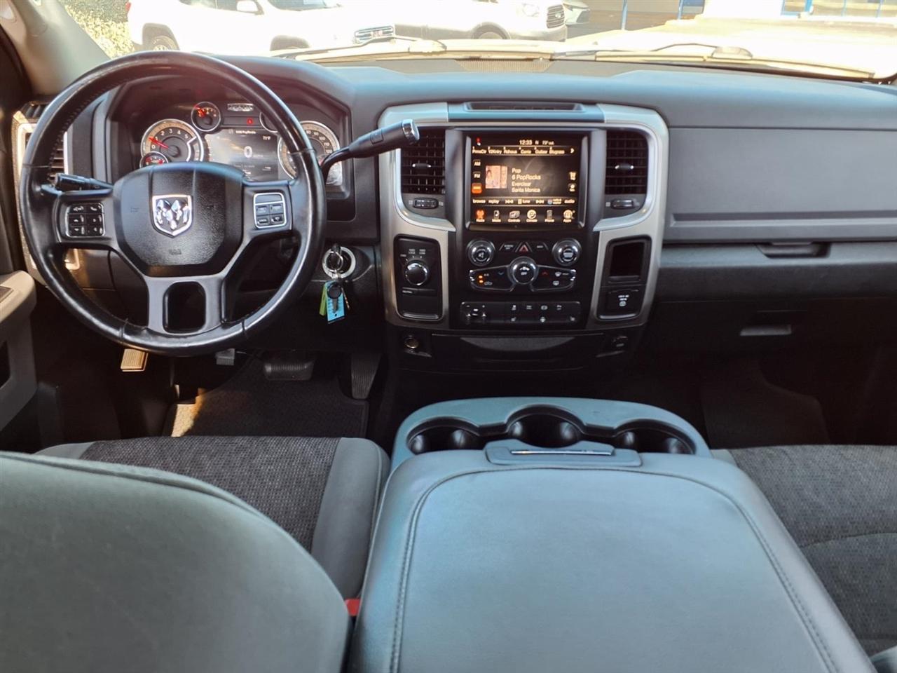 RAM 2500 4WD Crew Cab 169" Big Horn 2015