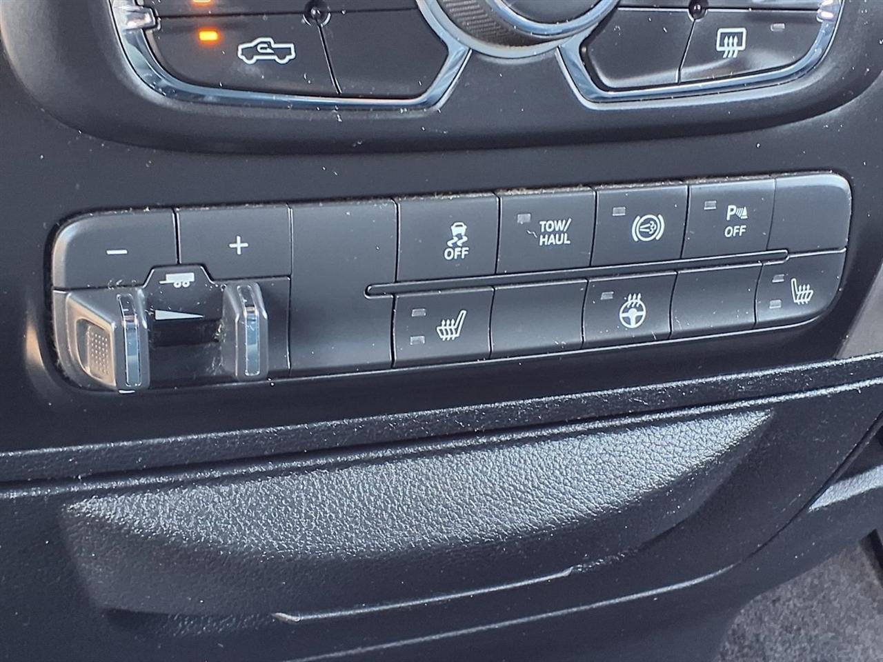 RAM 2500 4WD Crew Cab 169" Big Horn 2015