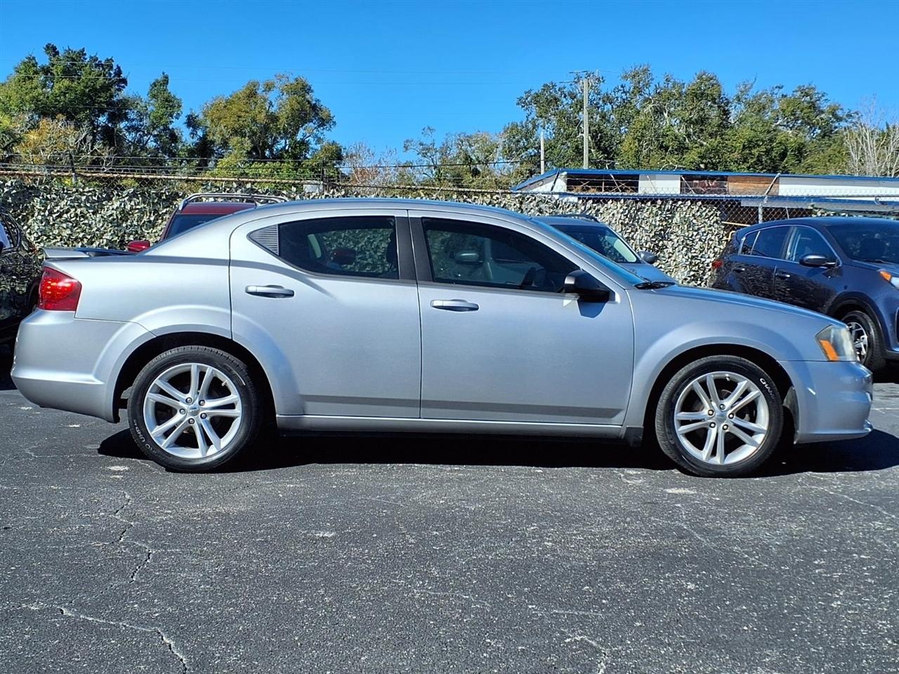 Dodge Avenger 4dr Sdn SE 2014