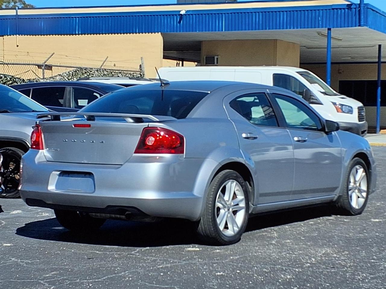 Dodge Avenger 4dr Sdn SE 2014