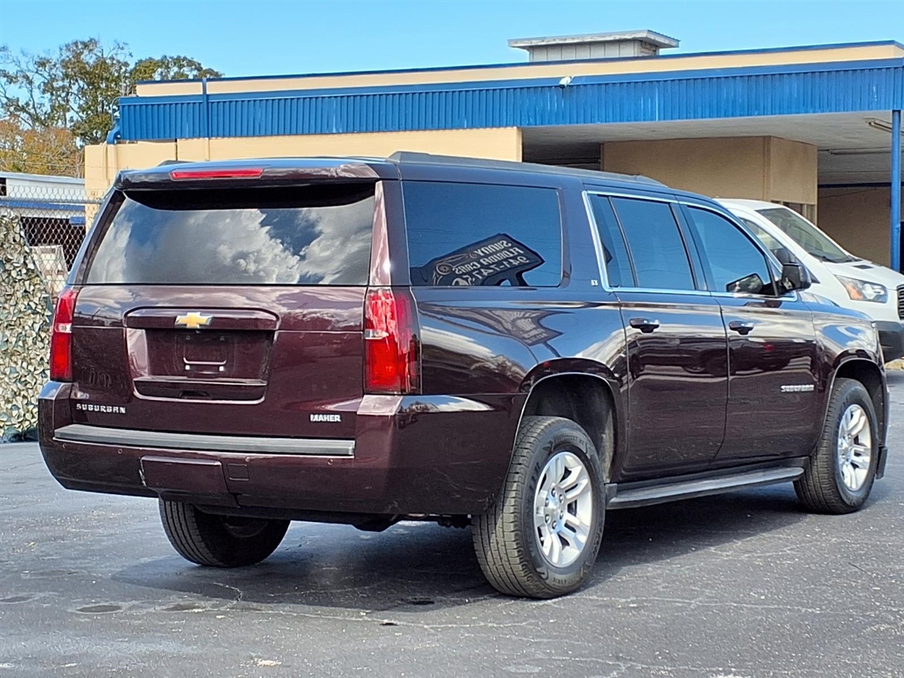 Chevrolet Suburban  2017