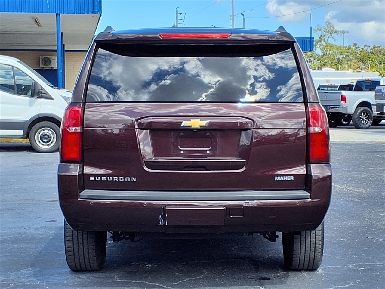 Chevrolet Suburban  2017