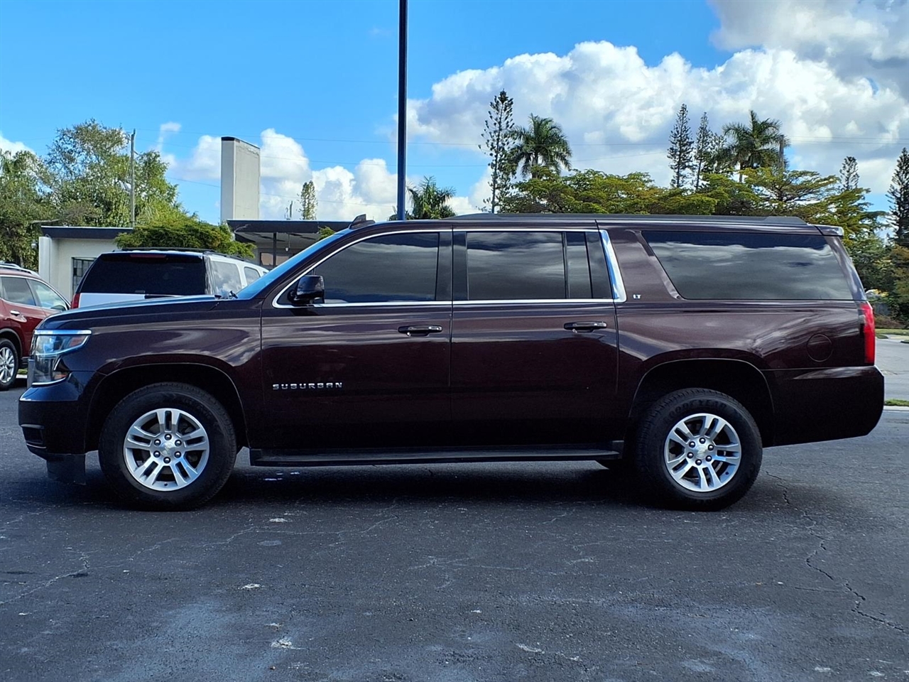 Chevrolet Suburban  2017