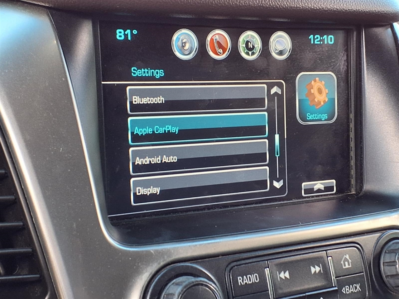 Chevrolet Suburban  2017