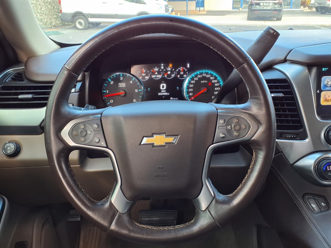 Chevrolet Suburban  2017