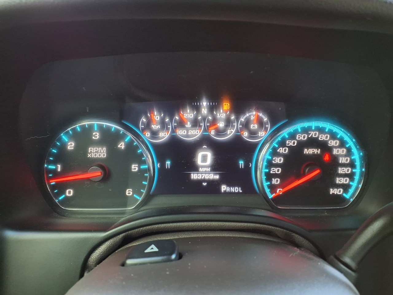 Chevrolet Suburban  2017