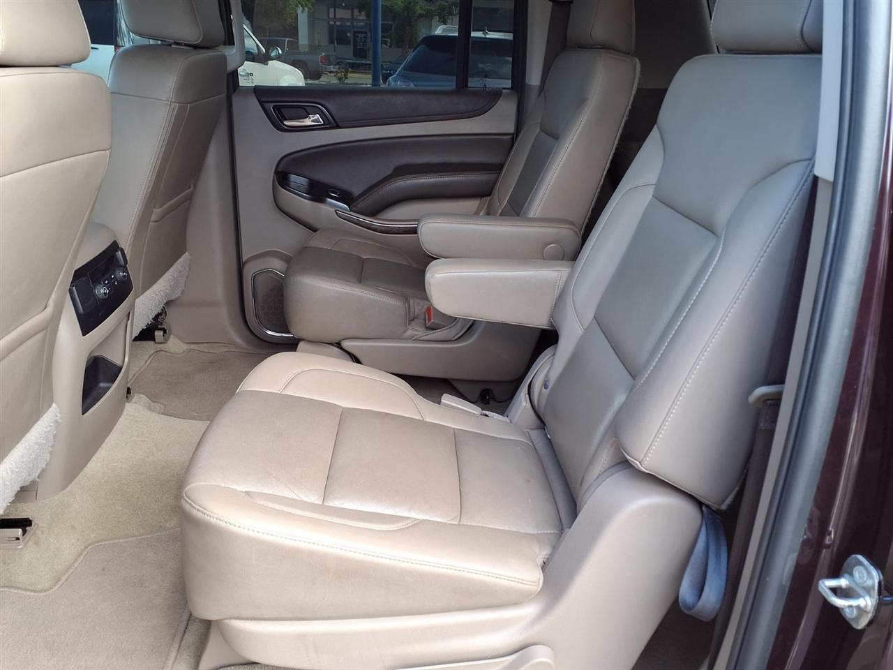 Chevrolet Suburban LT 2WD 2017