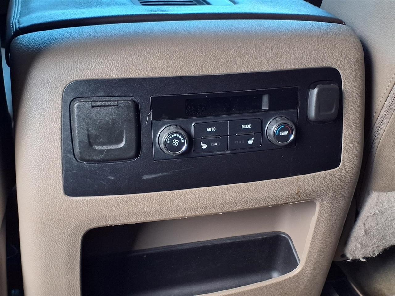 Chevrolet Suburban LT 2WD 2017