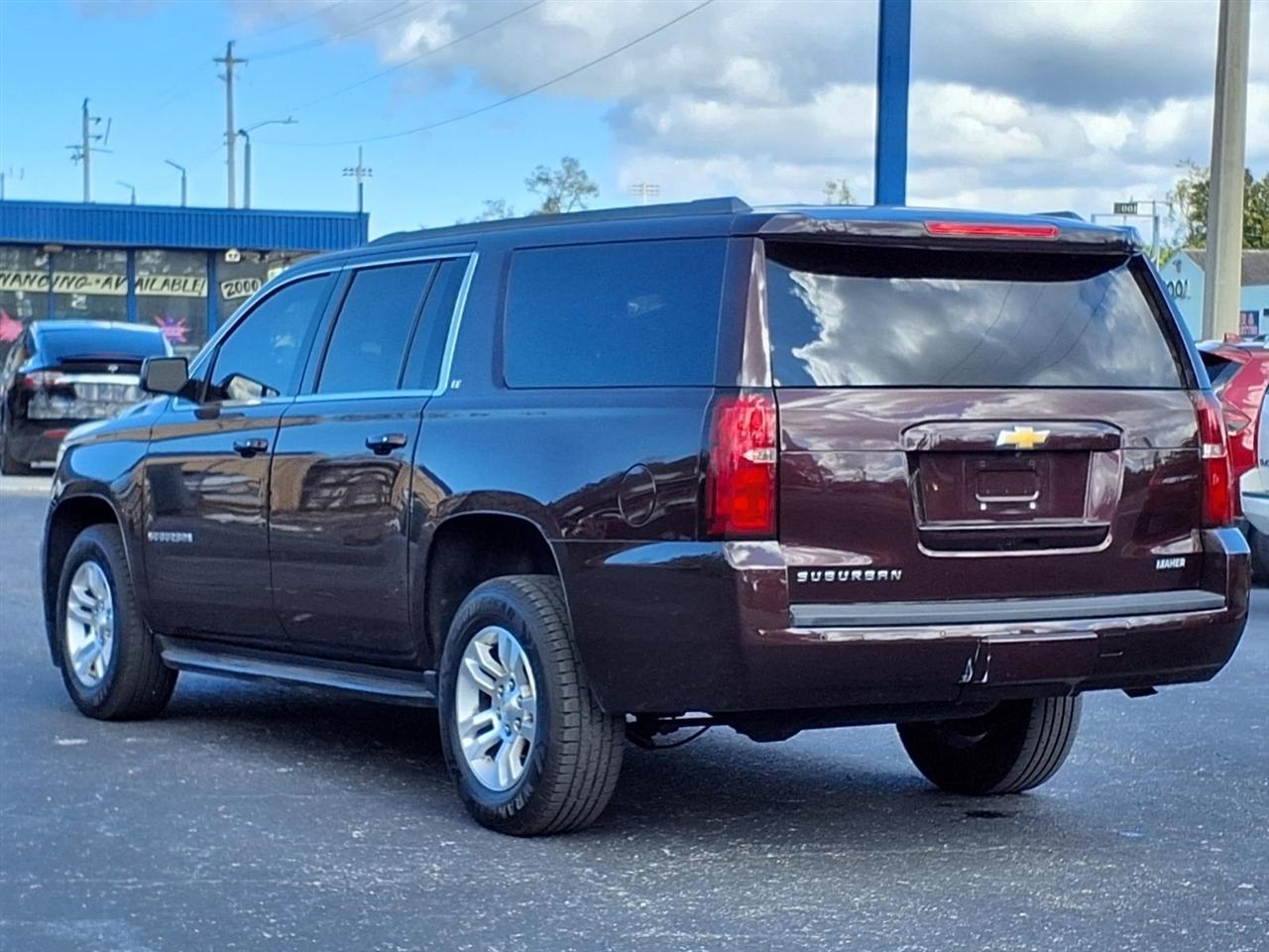 Chevrolet Suburban LT 2WD 2017
