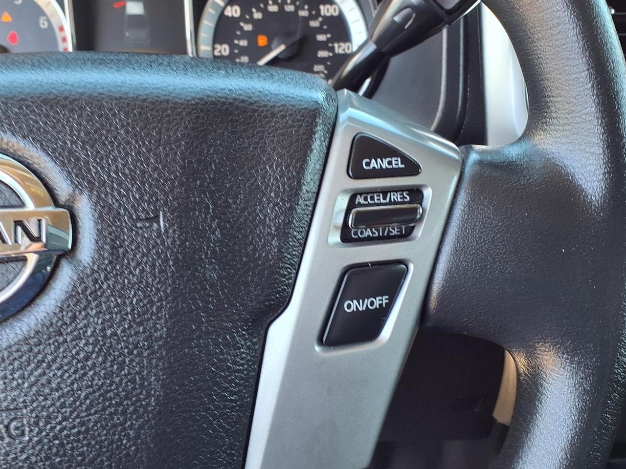 Nissan Titan 2WD Crew Cab SE 2017