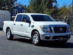 2017 Nissan Titan 