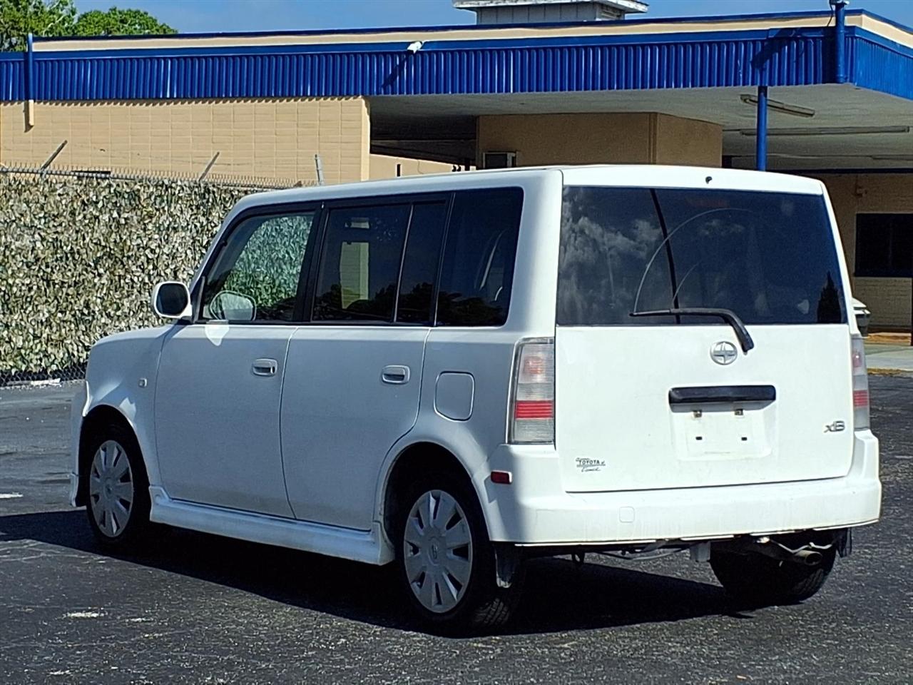 Scion xB  2006