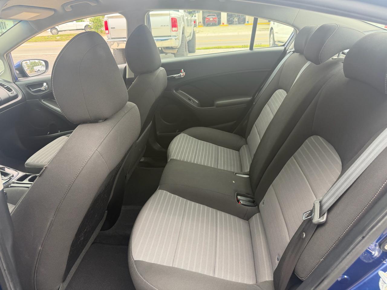 Kia Forte LX 6A 2017