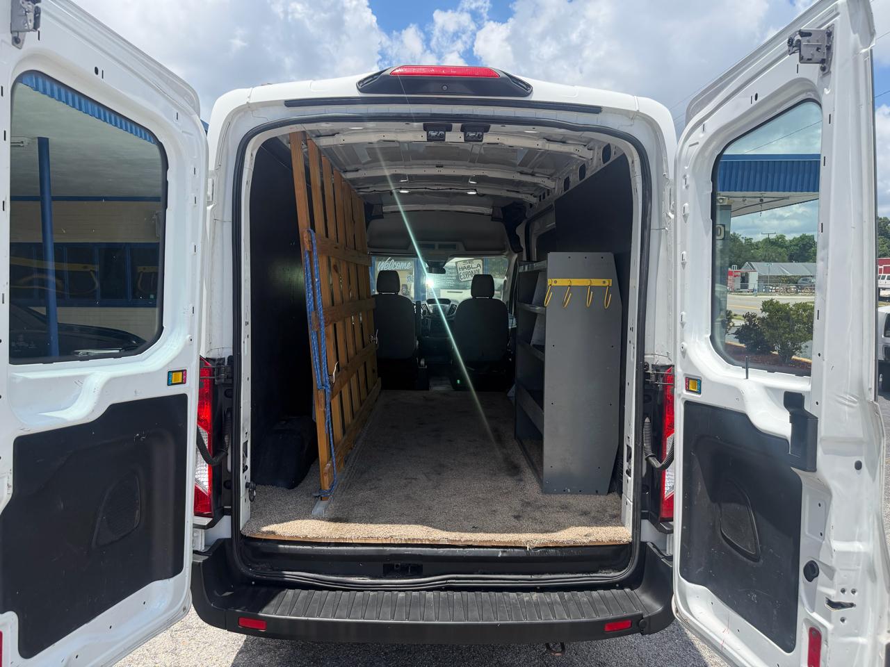 Ford Transit 250 Van Med. Roof w/Sliding Pass. 148-in. WB 2019