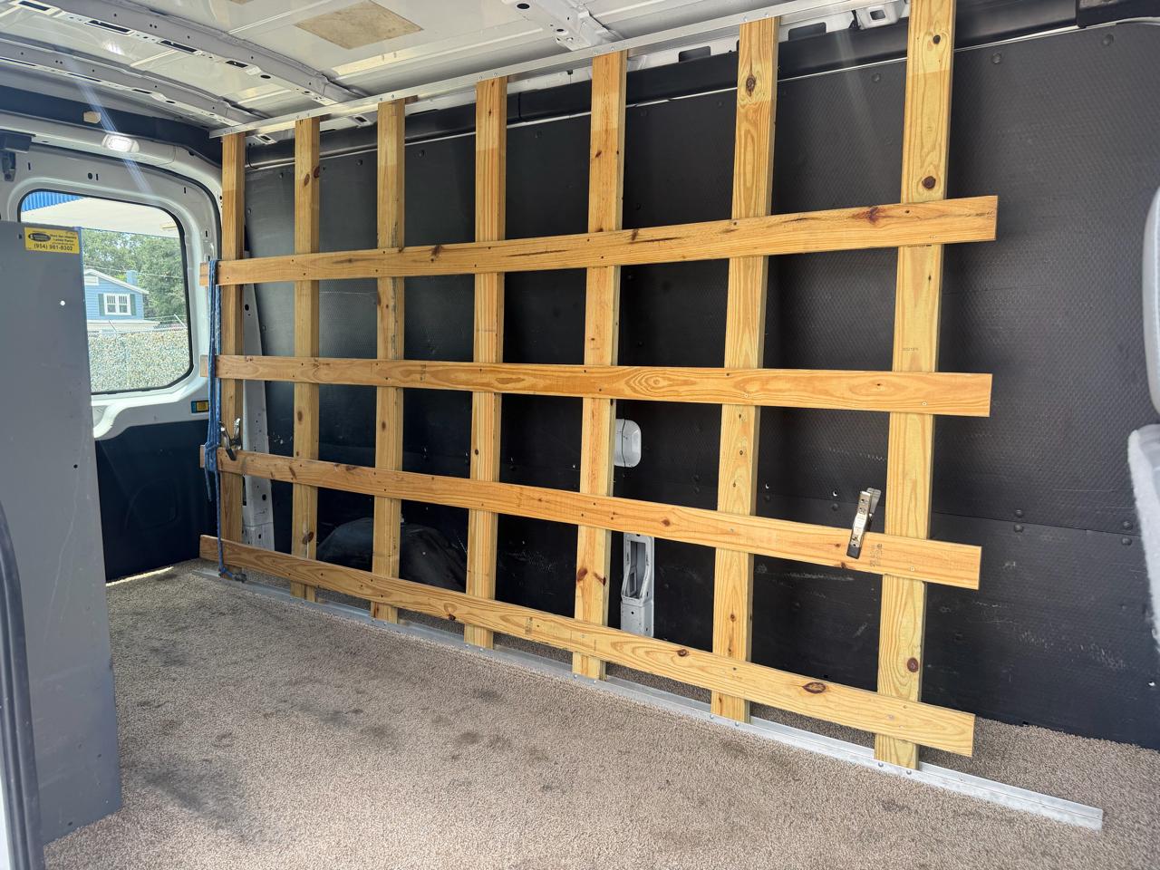 Ford Transit 250 Van Med. Roof w/Sliding Pass. 148-in. WB 2019