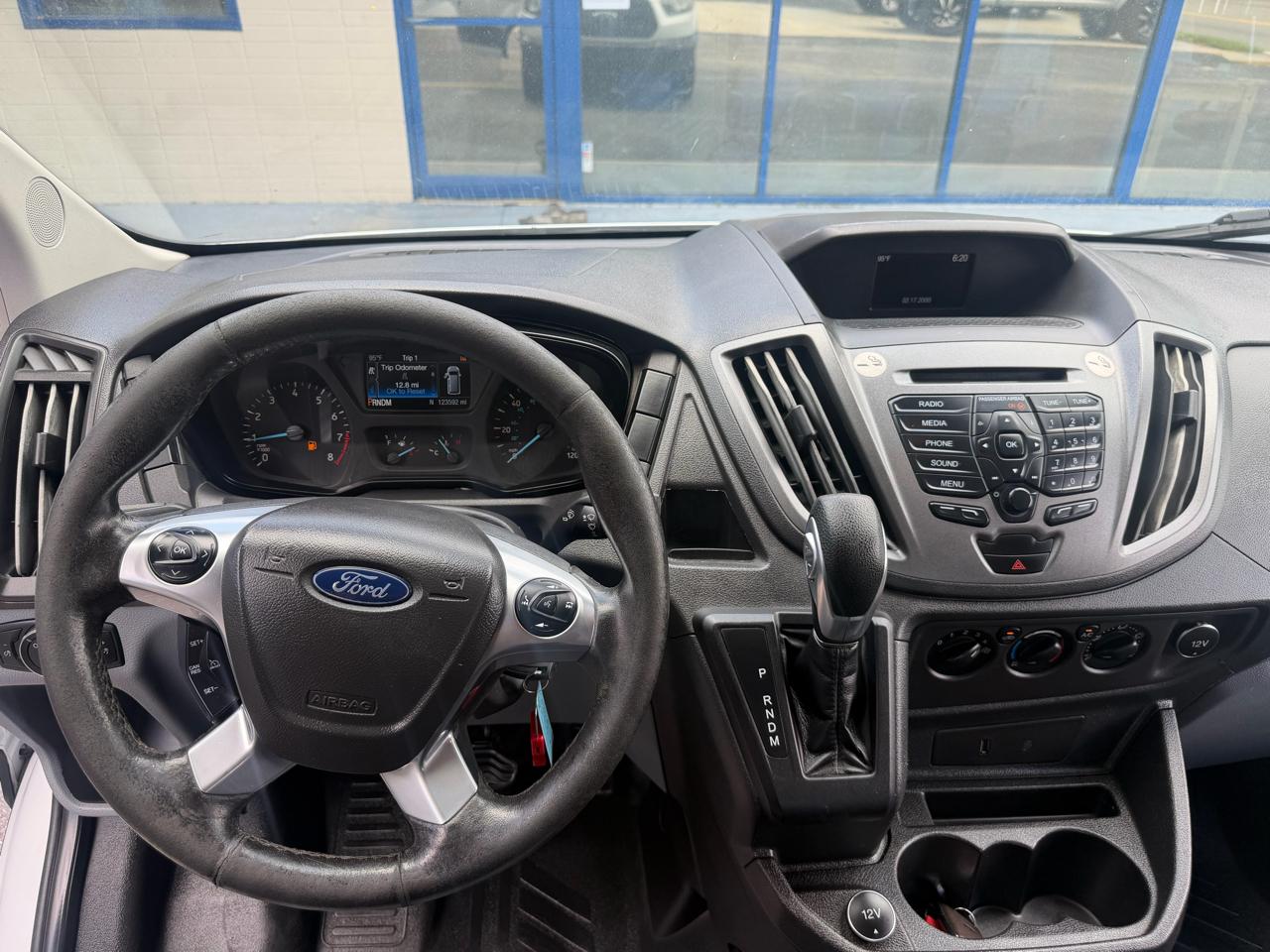 Ford Transit 250 Van Med. Roof w/Sliding Pass. 148-in. WB 2019