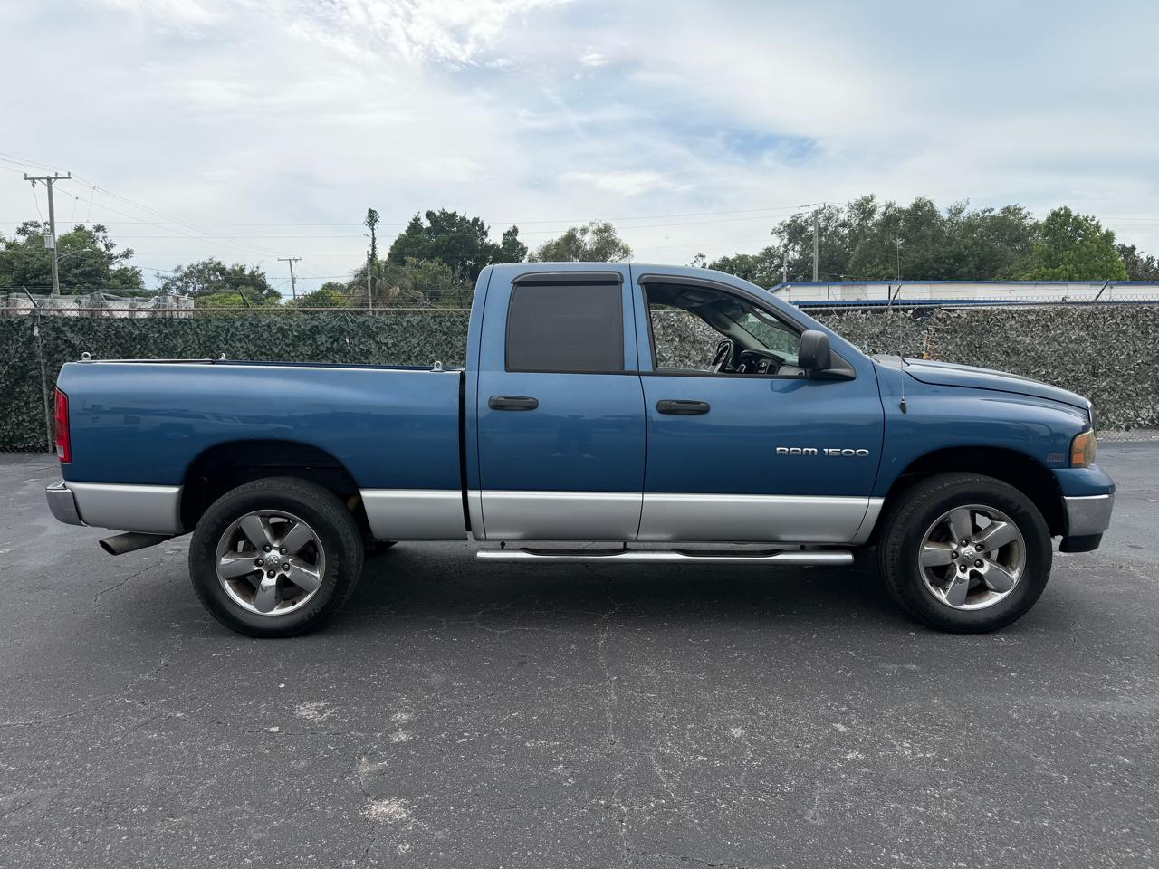 Dodge Ram 1500 SLT Short Bed 4WD 2004