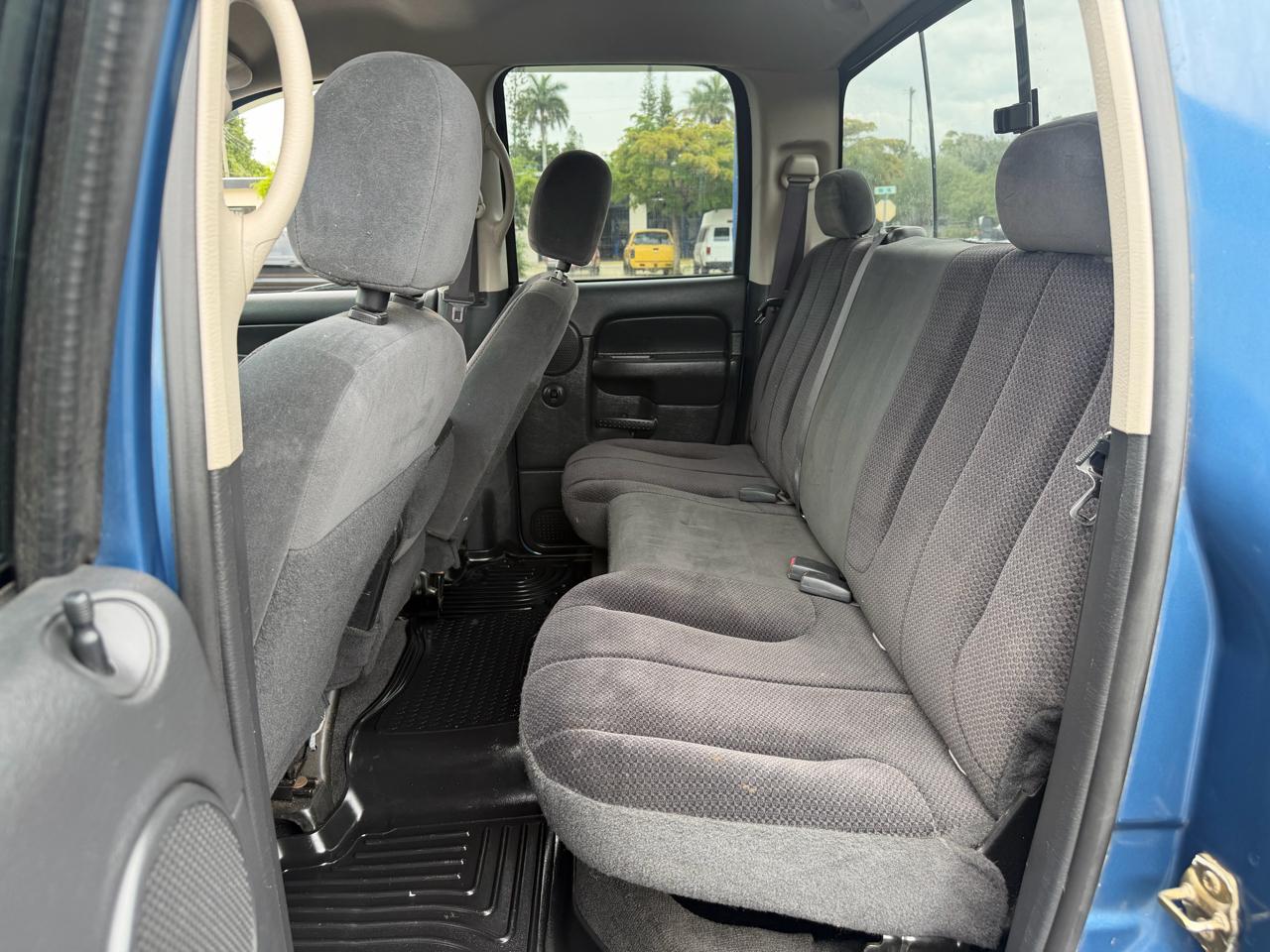 Dodge Ram 1500 SLT Short Bed 4WD 2004