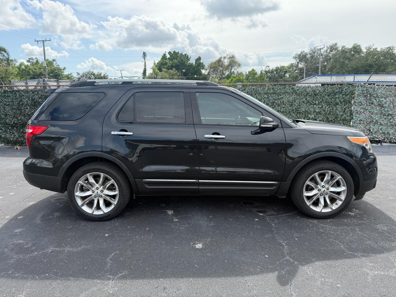 Ford Explorer XLT FWD 2014