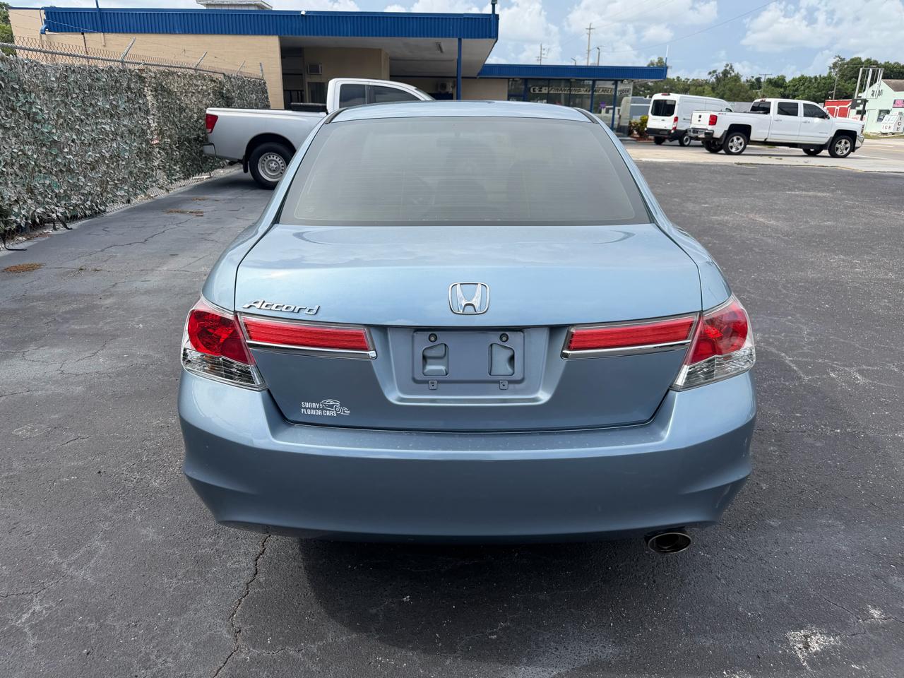 Honda Accord LX sedan AT 2012