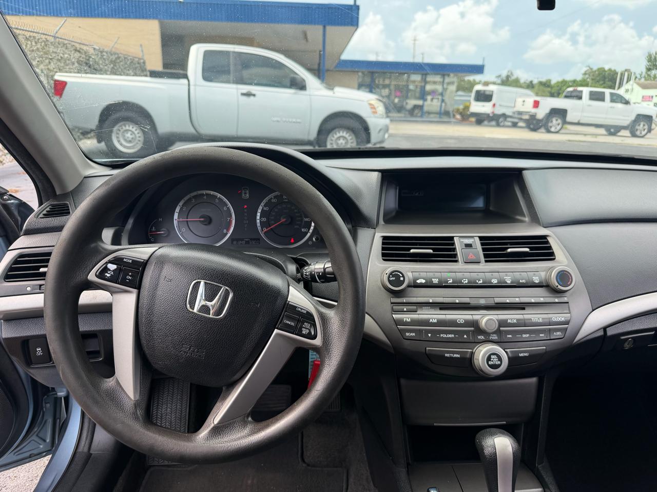 Honda Accord LX sedan AT 2012