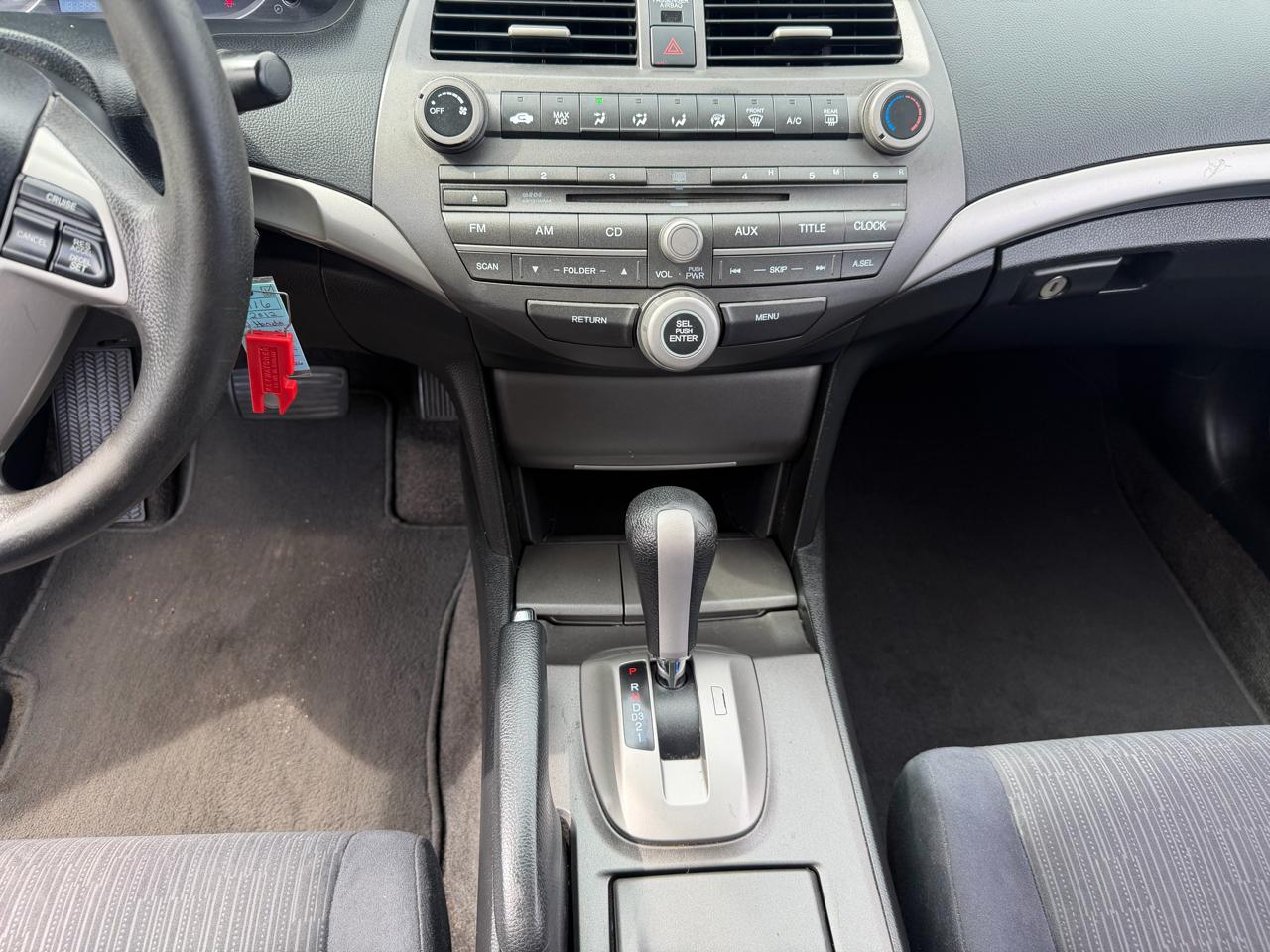 Honda Accord LX sedan AT 2012