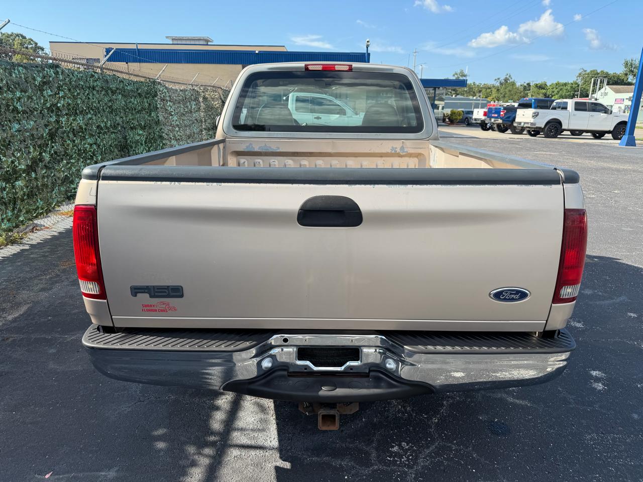 Ford F-150 XL Reg. Cab Short Bed 2WD 1998