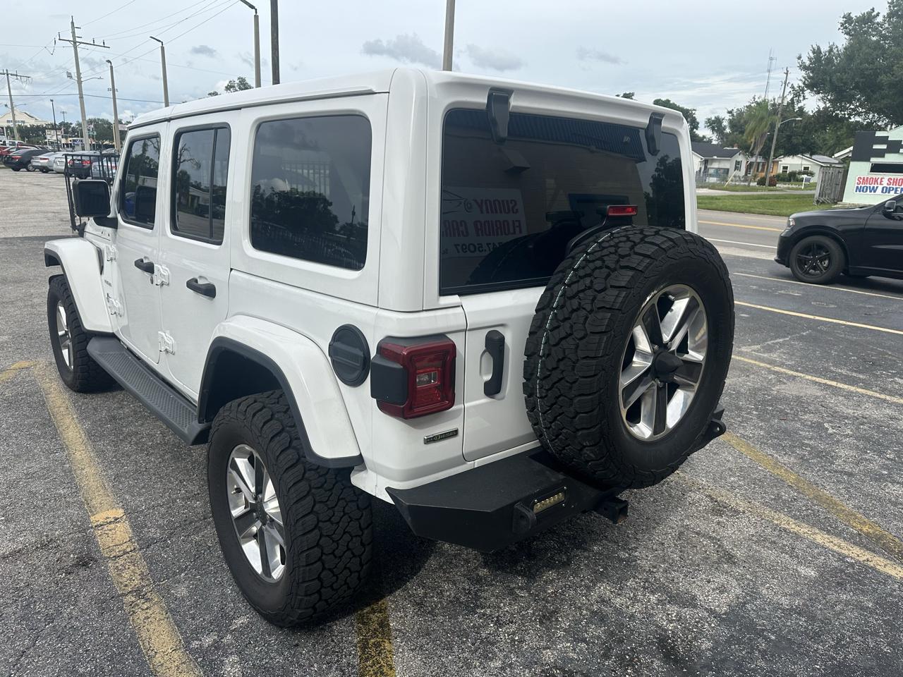 Jeep Wrangler photo 12