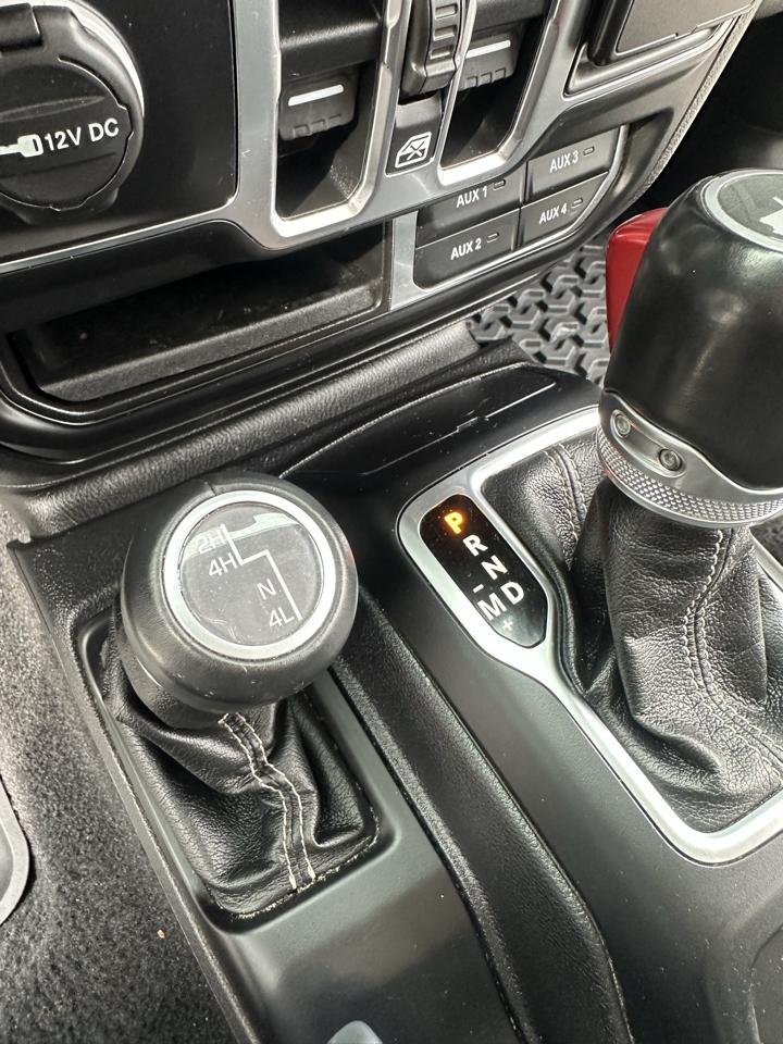 Jeep Wrangler photo 31