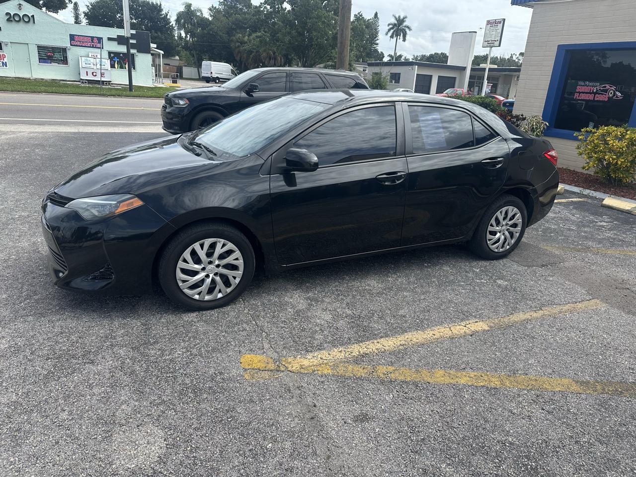 Toyota Corolla photo 13