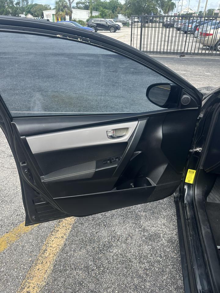 Toyota Corolla photo 15