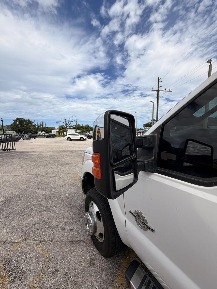 Ford F-350 photo 3