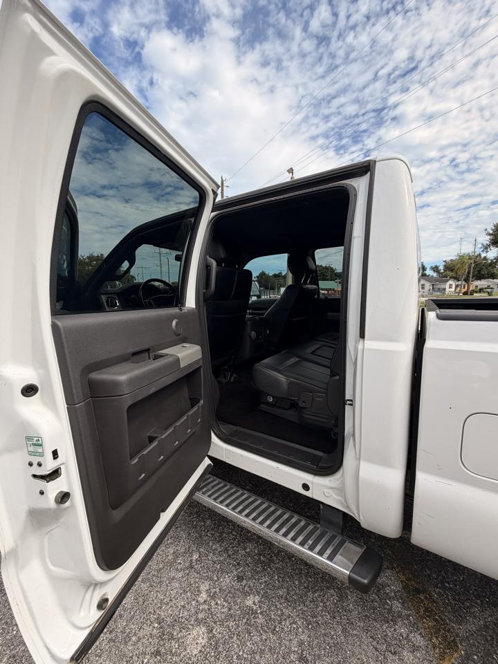 Ford F-350 photo 17