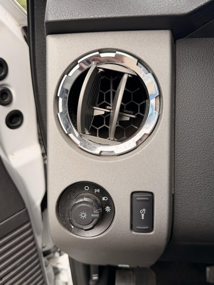 Ford F-350 photo 22