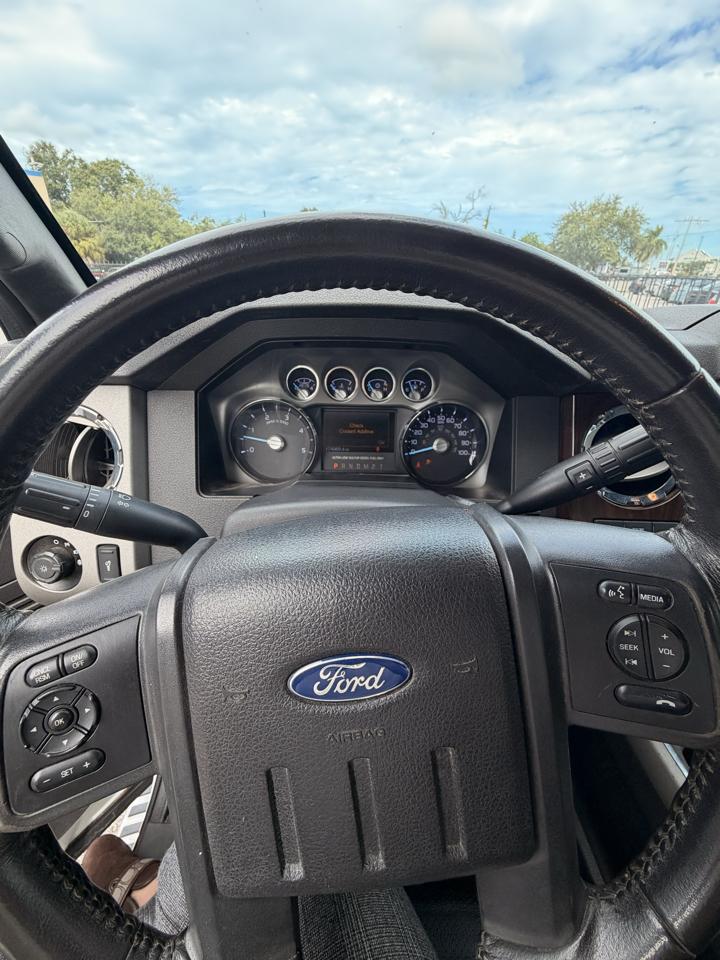 Ford F-350 photo 24