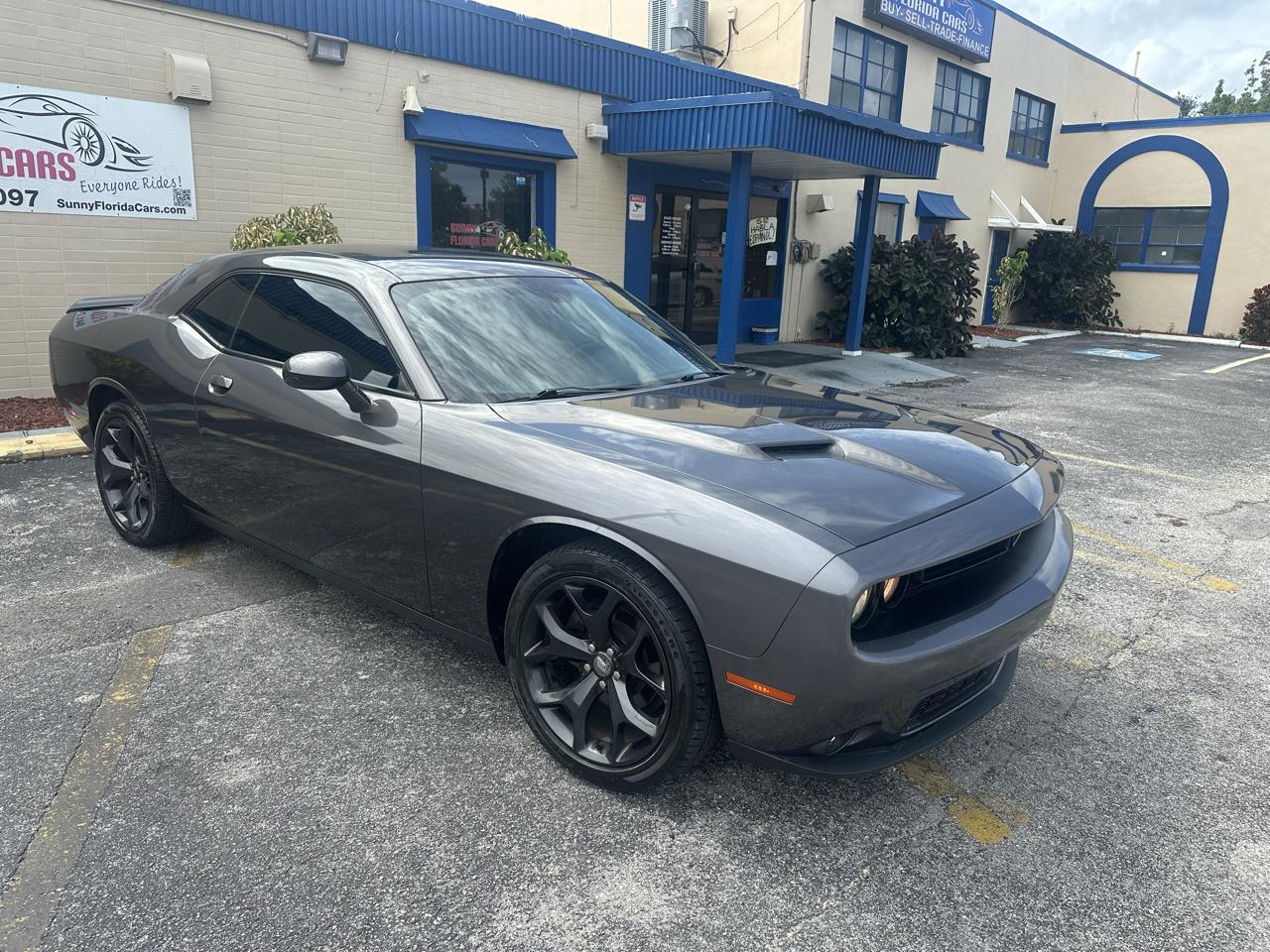 Dodge Challenger SXT 2020