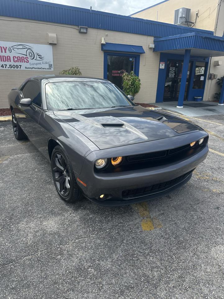 Dodge Challenger SXT 2020