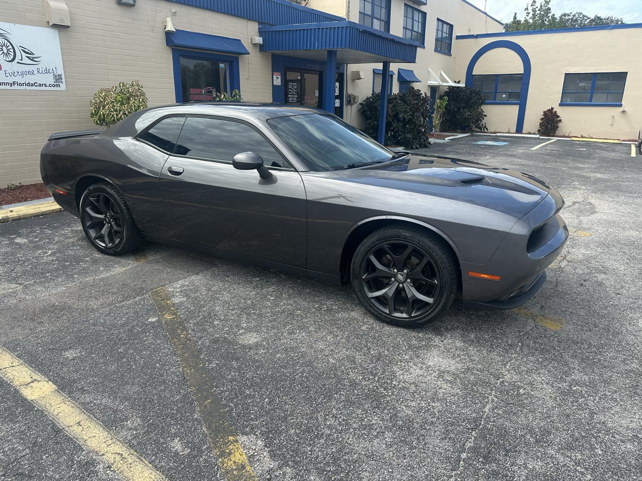 Dodge Challenger SXT 2020